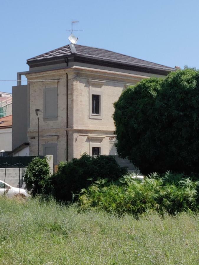 Ferienwohnung Dimora Dei Cento Pescara Exterior foto
