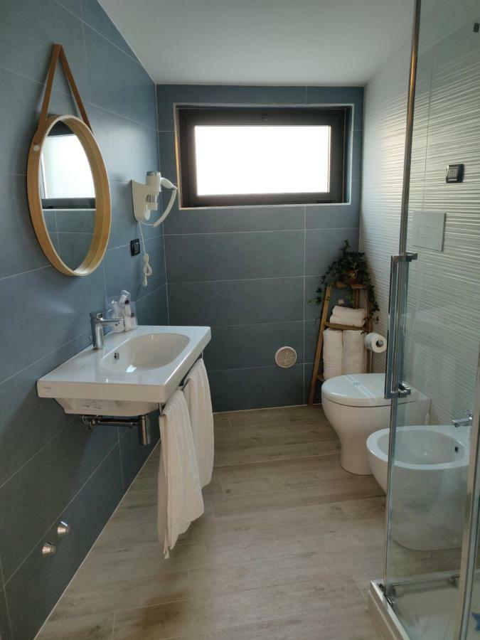 Ferienwohnung Dimora Dei Cento Pescara Exterior foto